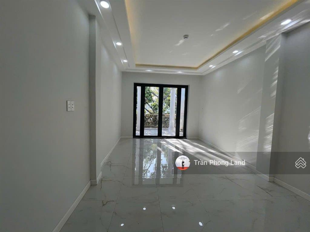 Chính chủ gửi cho thuê nhà mặt tiền 386 ngô gia tự, p4, q10, 4(6)x22, trệt 5 lầu tm, 0908 140 ***
