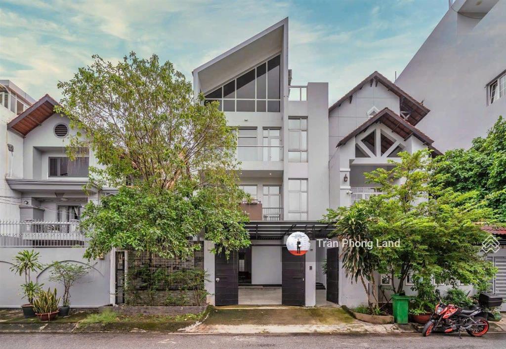 Chính chủ gửi cho thuê biệt thự 216/8 nguyễn văn hưởng, quận 2, 10x22m, trệt 2 lầu, 0908 140 ***