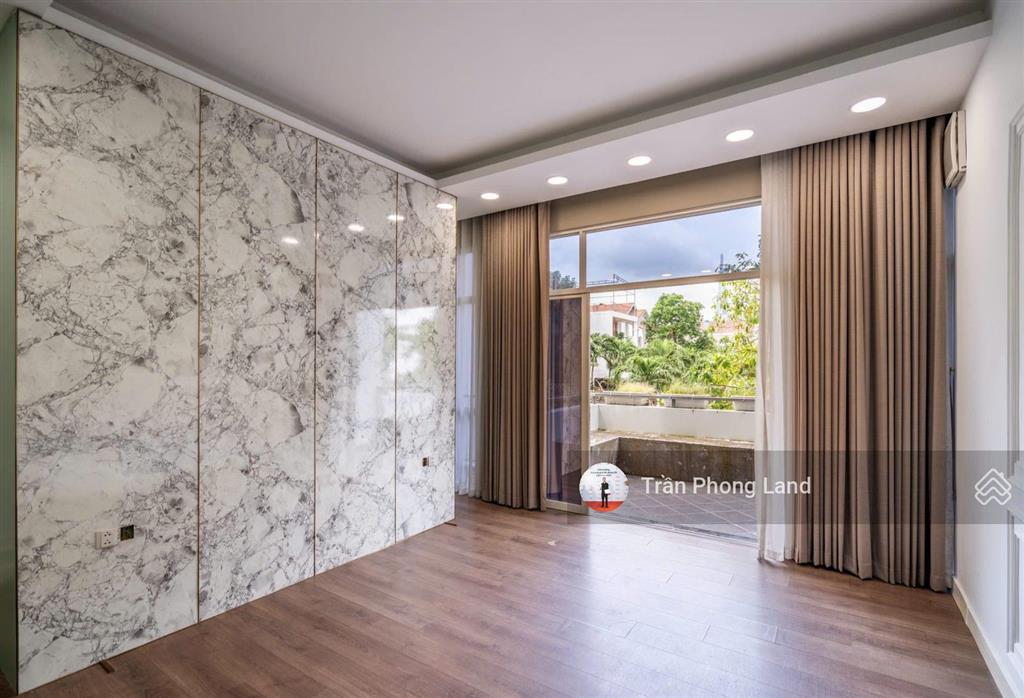 Chính chủ gửi cho thuê biệt thự 216/8 nguyễn văn hưởng, quận 2, 10x22m, trệt 2 lầu, 0908 140 ***