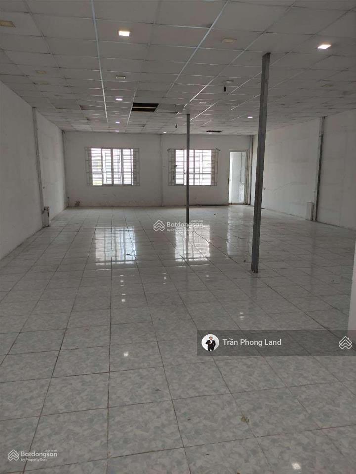 Chính chủ cho thuê nhà mặt tiền 7070a bà hom, p13, q6, 8x43m, trệt 1 lầu, giá 100tr, 0908 140 ***
