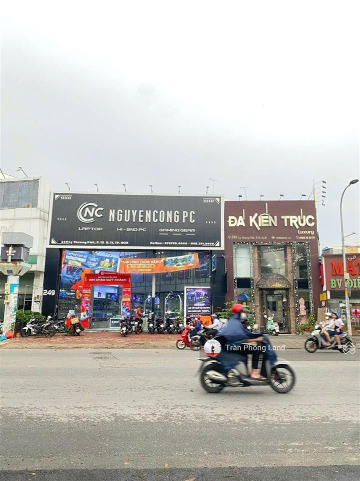 Chính chủ gửi cho thuê nhà mặt tiền 249 lý thường kiệt, p15, q11, 11.7x20m, trệt + lầu, 0908 140 ***