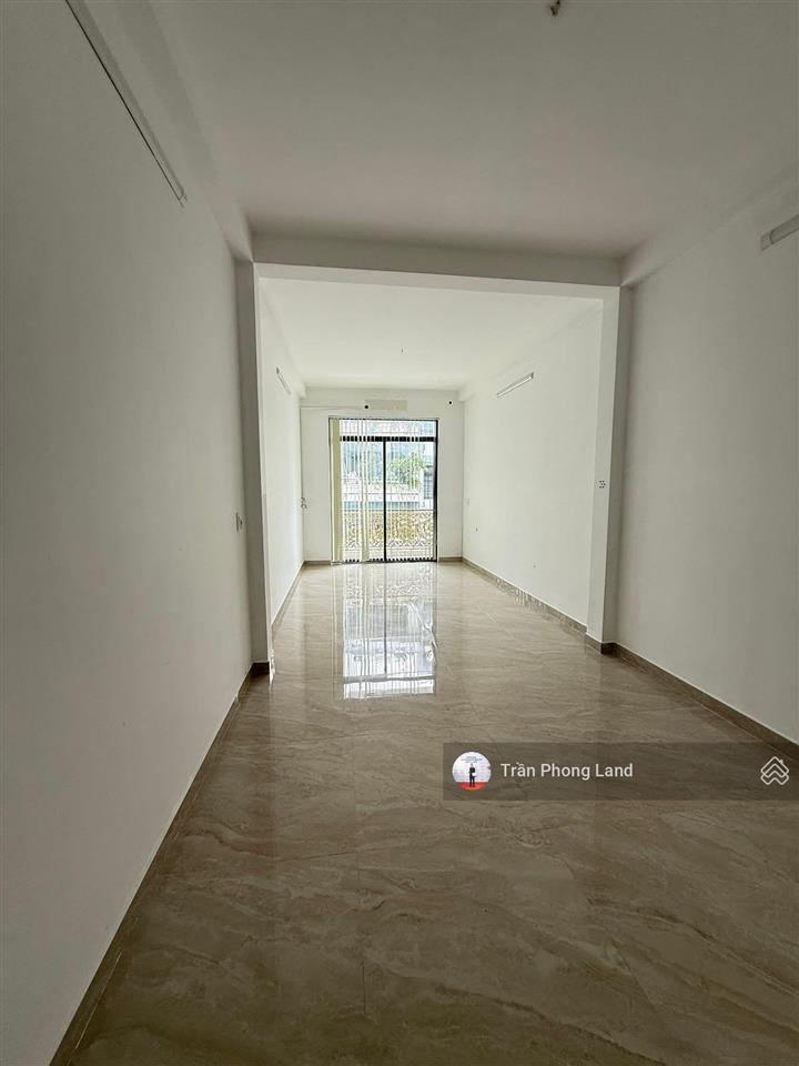Chính chủ gửi cho thuê nhà mặt tiền 284b huỳnh văn bánh, p11, q. phú nhuận, 3.5x12m, 0908 140 ***