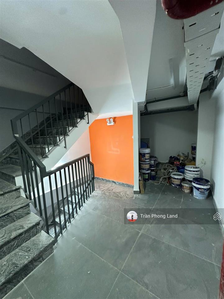 Chính chủ gửi cho thuê nhà mặt tiền 135137 nguyễn thông, q3, 5.4x18m, trệt lửng 6 lầu, 0908 140 ***