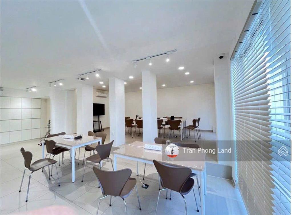 Chính chủ gửi cho thuê nhà mặt tiền 188190192 bàu cát 3, p12, q. tân bình, 12x17m, 0908 140 ***