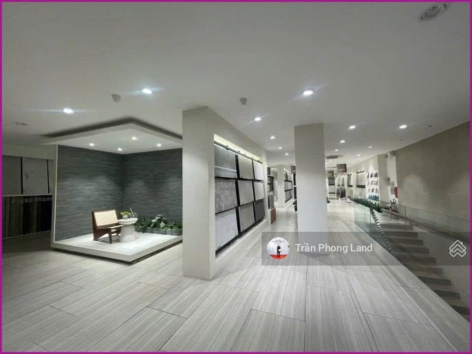 Chính chủ gửi cho thuê nhà mặt tiền 207 tô hiến thành, p13, q10, 12x40m, trệt + lầu, 0908 140 ***