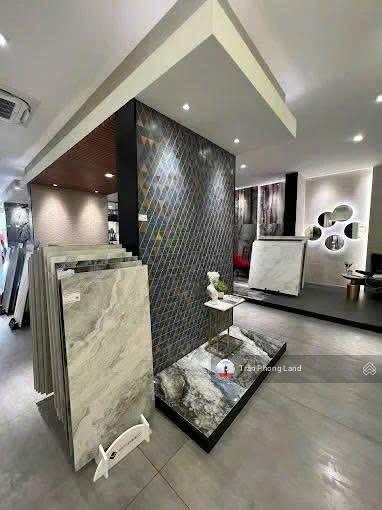 Chính chủ gửi cho thuê nhà mặt tiền 207 tô hiến thành, p13, q10, 12x40m, trệt + lầu, 0908 140 ***