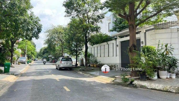 Chính chủ gửi bán nhà góc 2 mặt tiền 171 đỗ pháp thuận, p.an phú, q2, 16x20m, hầm 3 lầu, 0938 140 ***