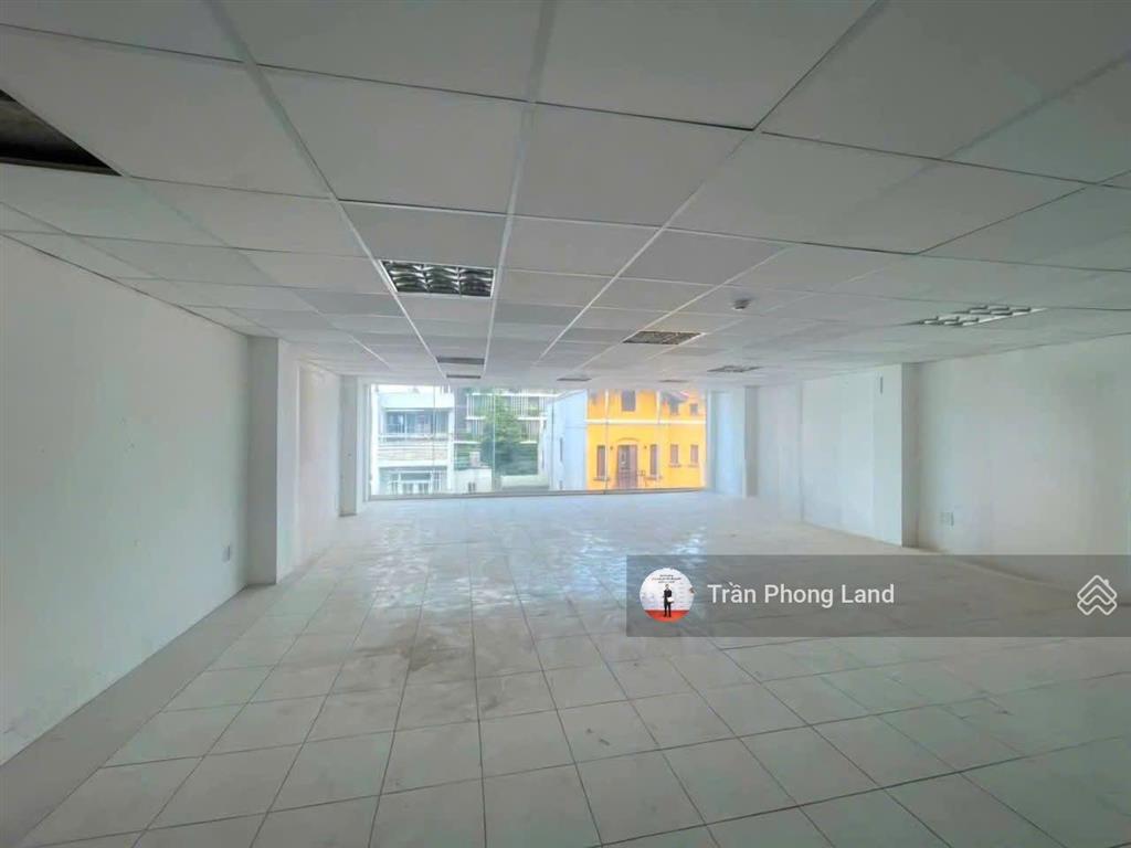 Chính chủ gửi cho thuê nhà hẻm xe hơi 658/5 cách mạng tháng tám, p11, q3, 8x18m, 0908 140 ***