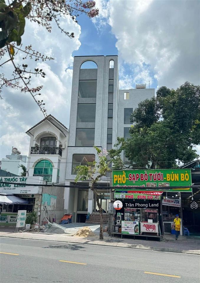 Chính chủ gửi cho thuê nhac mặt tiền 215d hoàng diệu 2, p. linh trung, tp. thủ đức, 0908 140 ***
