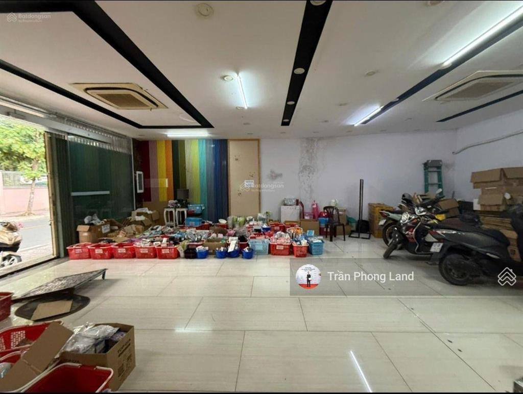 Chính chủ gửi cho thuê nhà góc 2 mặt tiền 3133 kỳ đồng, p9, q3, 15x17m, trệt + lầu, 0908 140 ***