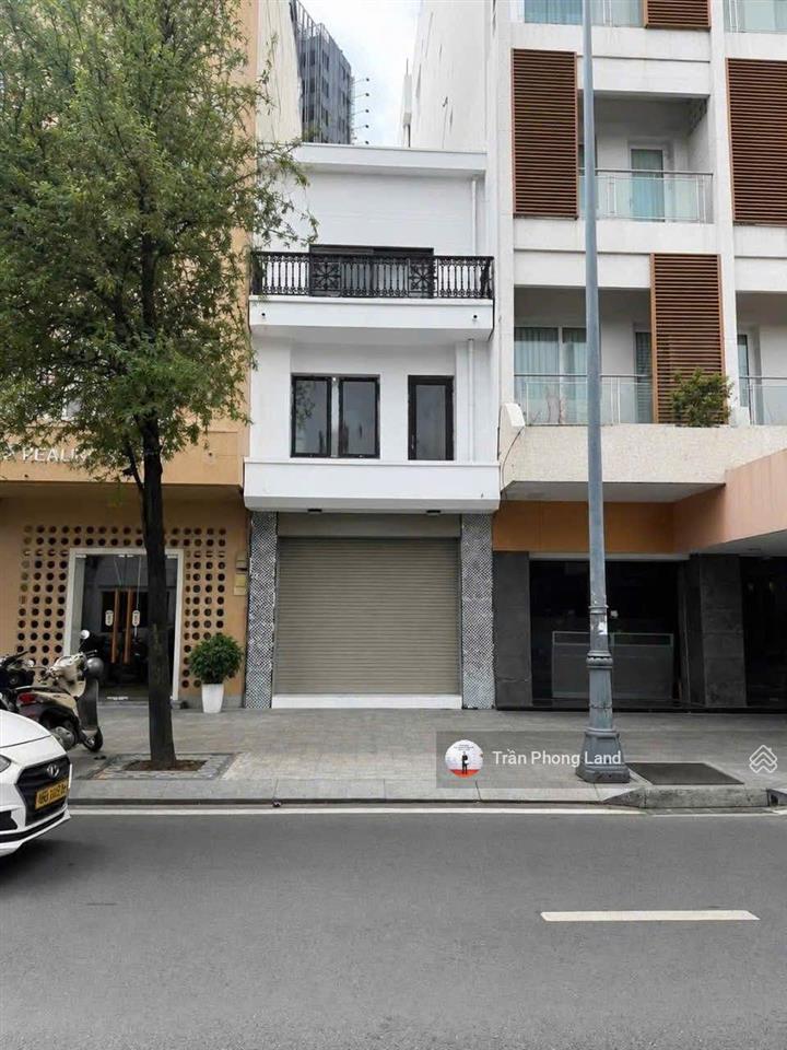 Chính chủ cho thuê nhà mặt tiền 115 lê thánh tôn, p.bến nghé, q1, 4.2x17.6m, trệt 2 lầu, 0908 140 ***