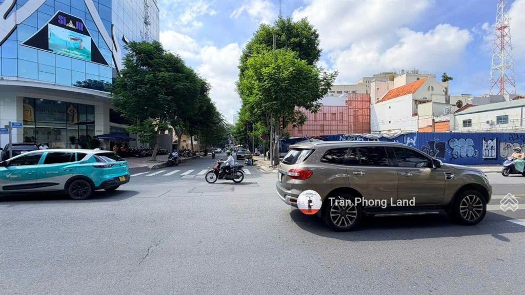 Chính chủ gửi cho thuê đất góc 2 mặt tiền 371a371b nguyễn trãi, p. nct, q1, 30x40m, 0908 140 ***