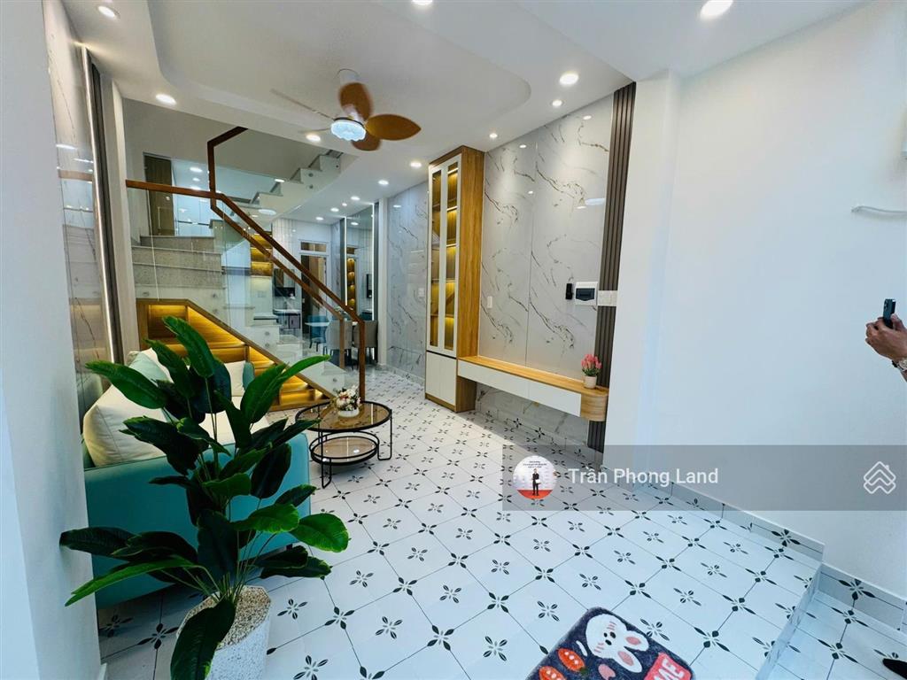 Chính chủ gửi bán nhà hẻm xe hơi 330/14c phan văn trị, p11, q. bình thạnh, 3.4x13m, 0938 140 ***