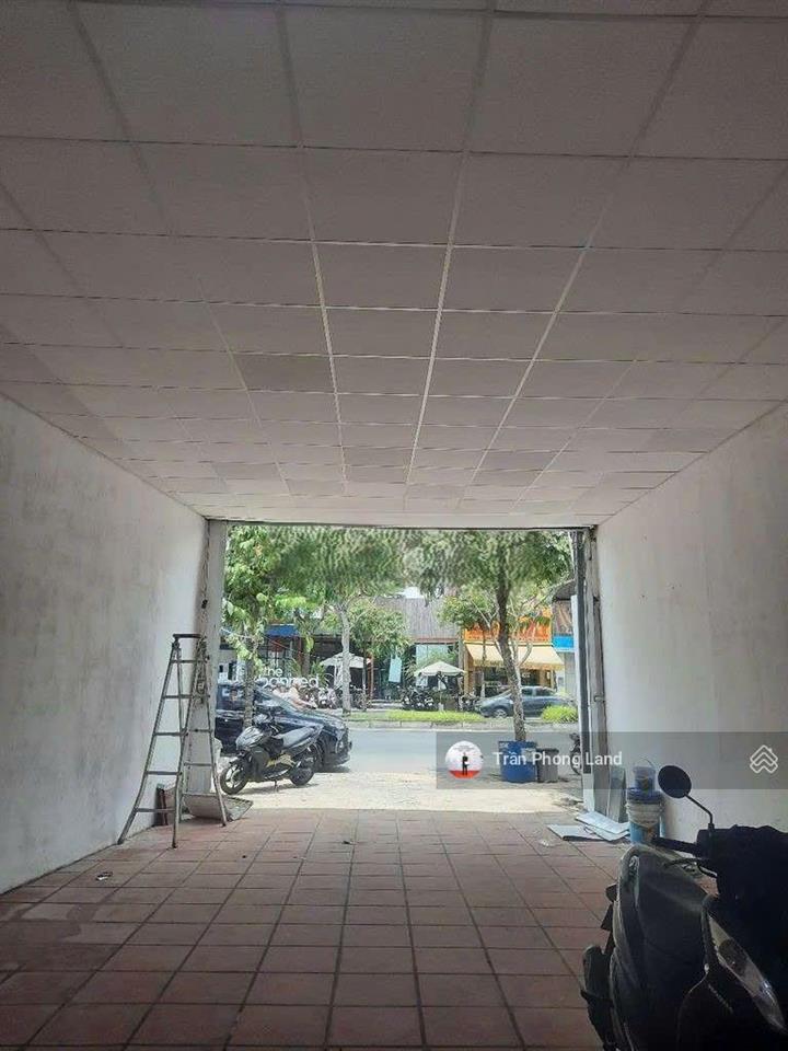 Chính chủ gửi cho thuê nhà mặt tiền 272 trần não. p. bình an, q2, 5(6.2)x23m, 1 trệt, 0908 140 ***