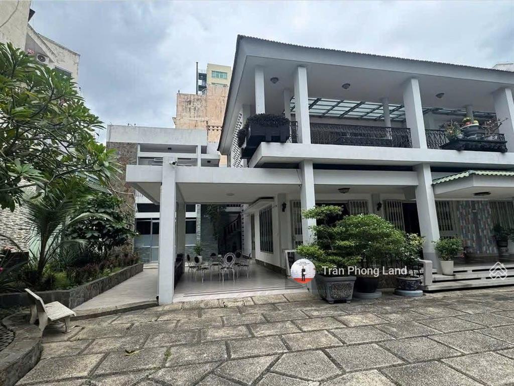 Chính chủ gửi bán nhà mặt tiền thụt 42a trần huy liệu, p11, q.phú nhuận, 972,4m2, 0938 140 ***