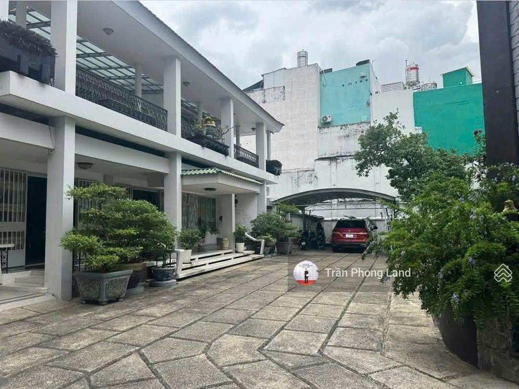 Chính chủ gửi bán nhà mặt tiền thụt 42a trần huy liệu, p11, q.phú nhuận, 972,4m2, 0938 140 ***