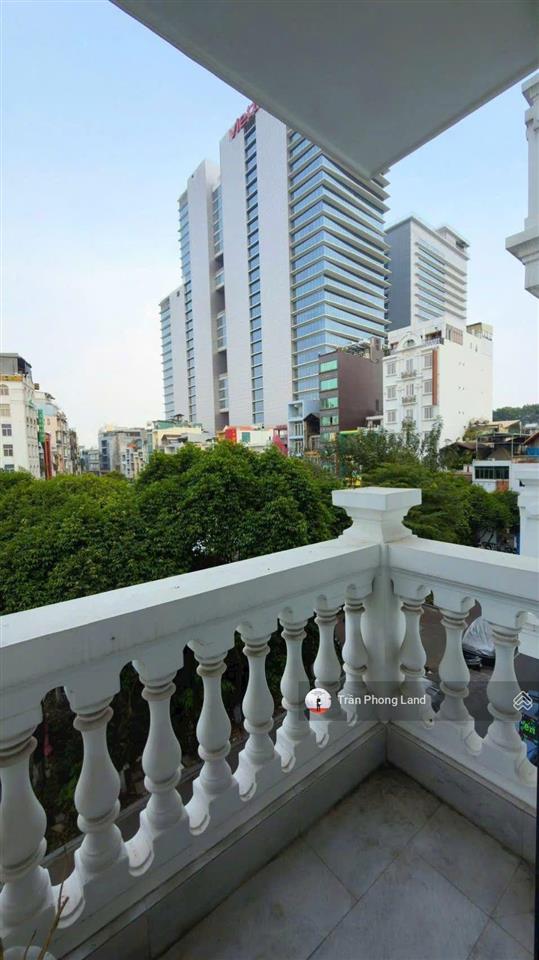 Chính chủ gửi cho thuê nhà góc 2 mặt tiền 283/107109 cách mạng tháng tám, q10, 8x16m, 0908 140 ***