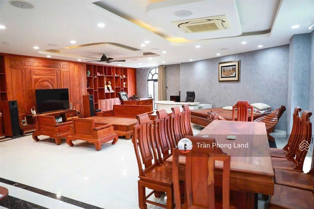 Chính chủ gửi cho thuê nhà góc 2 mặt tiền 283/107109 cách mạng tháng tám, q10, 8x16m, 0908 140 ***