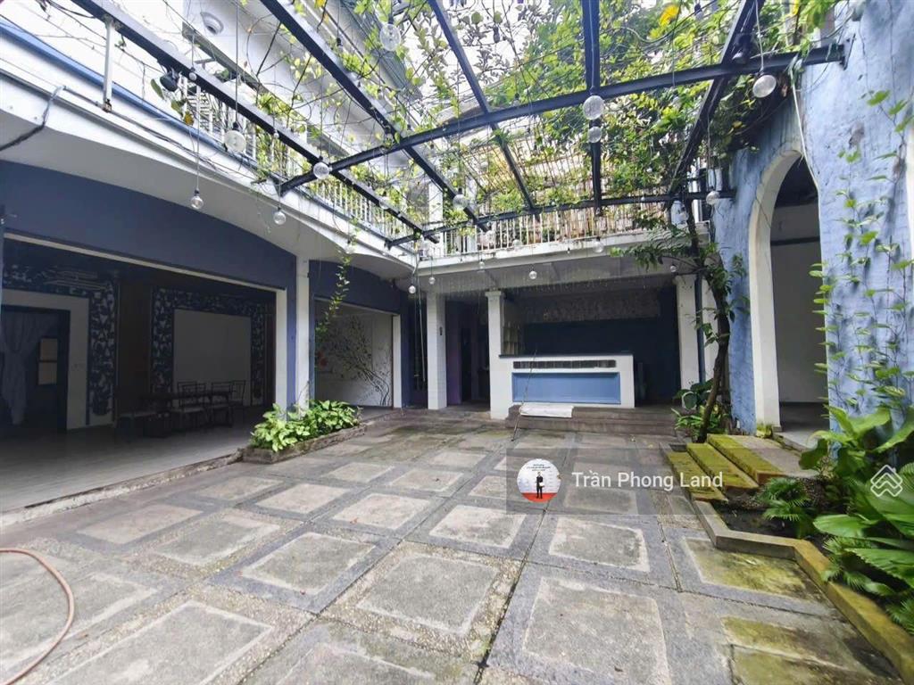 Chính chủ gửi cho thuê biệt thự 28a trần cao vân, p12, q. phú nhuận, 28x20m, trệt + lầu, 0908 140 ***
