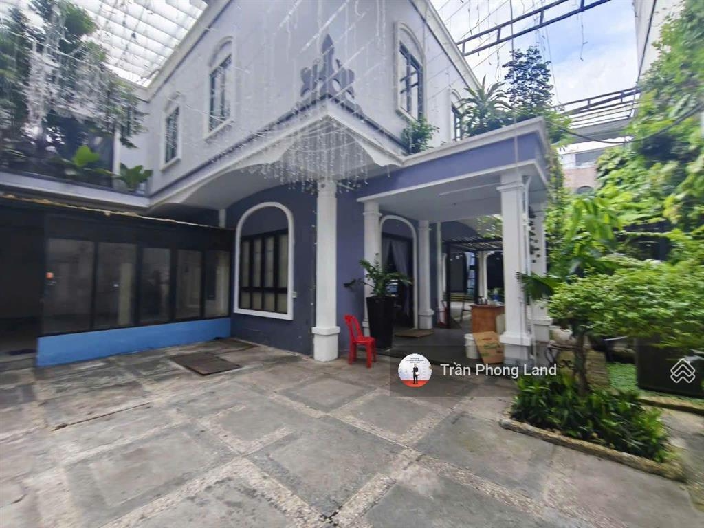 Chính chủ gửi cho thuê biệt thự 28a trần cao vân, p12, q. phú nhuận, 28x20m, trệt + lầu, 0908 140 ***