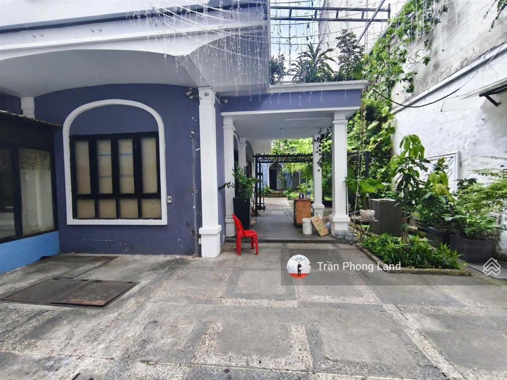Chính chủ gửi cho thuê biệt thự 28a trần cao vân, p12, q. phú nhuận, 28x20m, trệt + lầu, 0908 140 ***