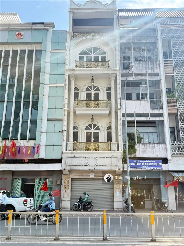 Chính chủ cho thuê nhà mặt tiền 136h nguyễn tri phương, q5, 5.5x20m, trệt lửng 3 lầu, 0908 140 ***