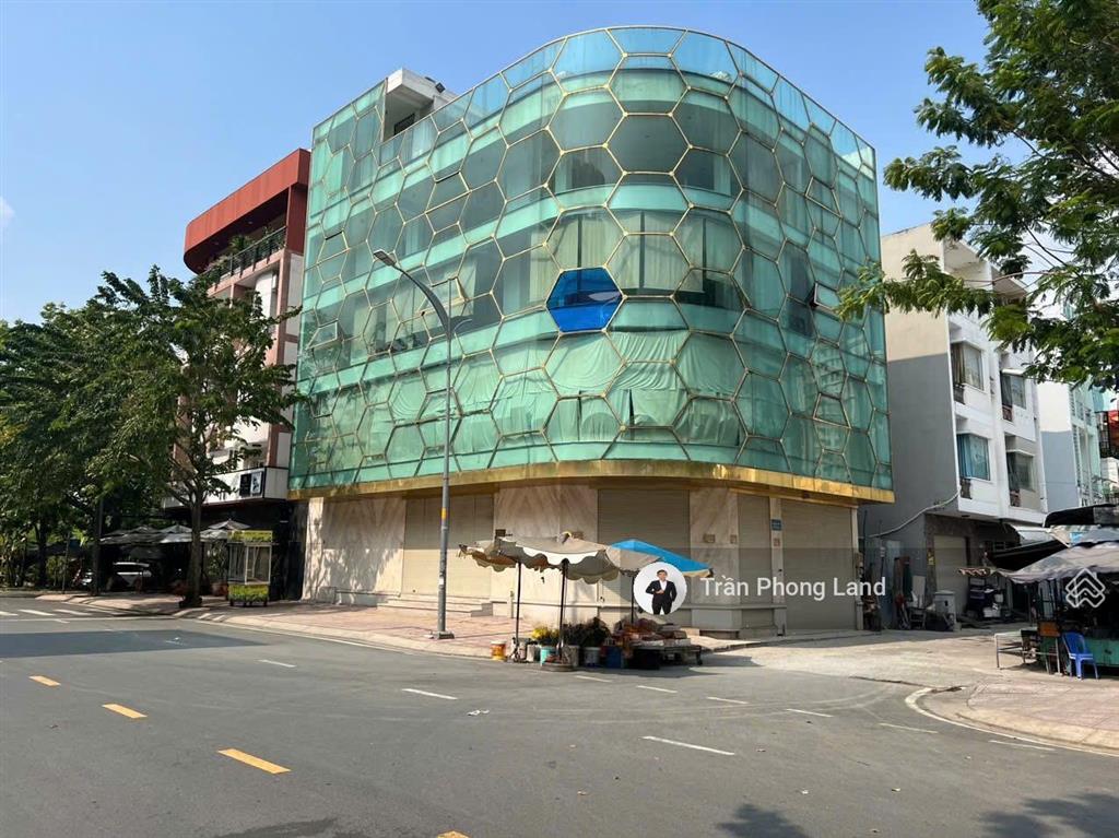 Chính chủ gửi bán nhà góc 2 mặt tiền 311a1a3 phạm văn ngôn, p. an khánh, q2, 10x16m, 0938 140 ***