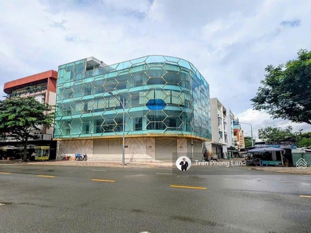 Chính chủ gửi bán nhà góc 2 mặt tiền 311a1a3 phạm văn ngôn, p. an khánh, q2, 10x16m, 0938 140 ***