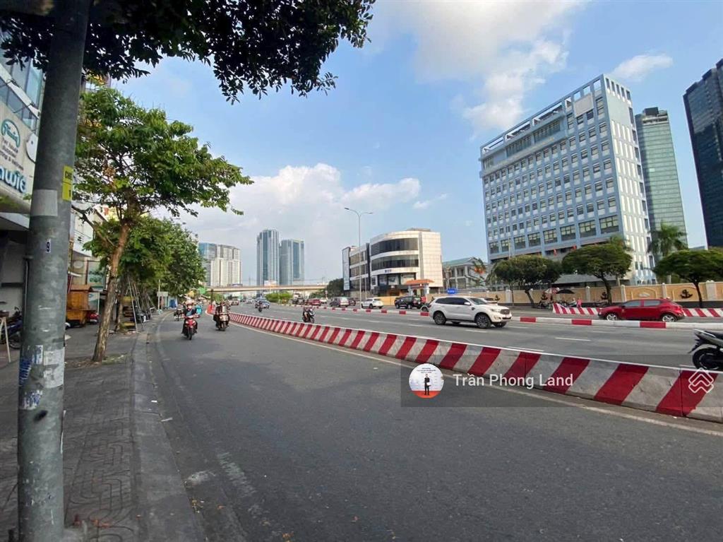Chính chủ gửi cho thuê nhà mặt tiền 21a1 nguyễn hữu cảnh, p19, q. bình thạnh, 10.6x3.8m, 0908 140 ***