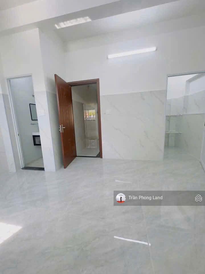 Chính chủ gửi cho thuê nhà mặt tiền 52 trần minh quyền, p11, q10, 4.5x15m, trệt 3 lầu, 0908 140 ***