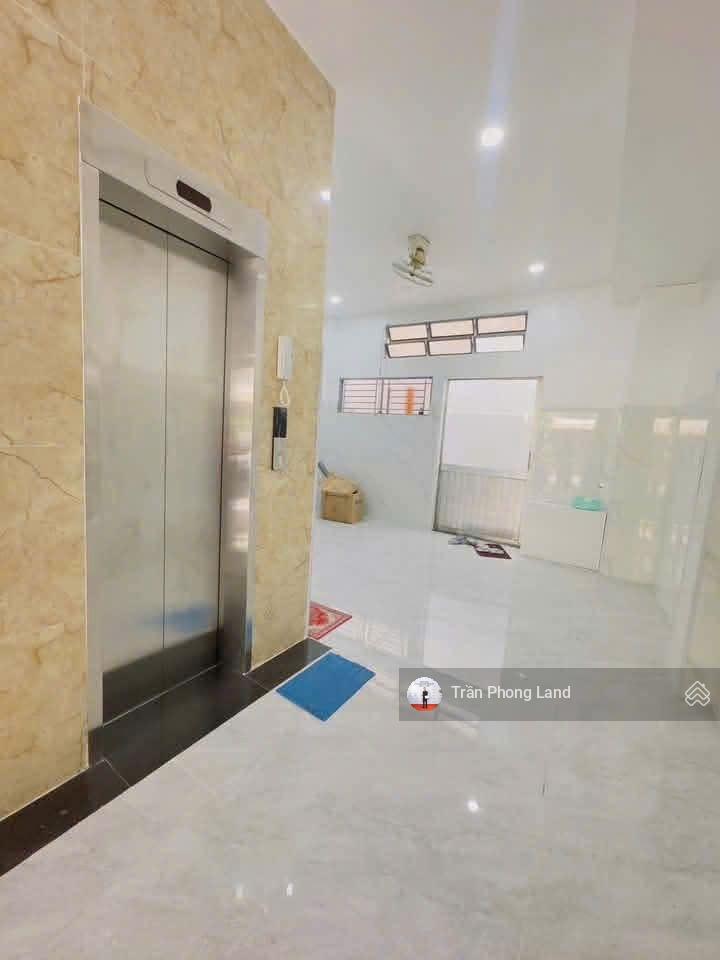 Chính chủ gửi cho thuê nhà mặt tiền 52 trần minh quyền, p11, q10, 4.5x15m, trệt 3 lầu, 0908 140 ***