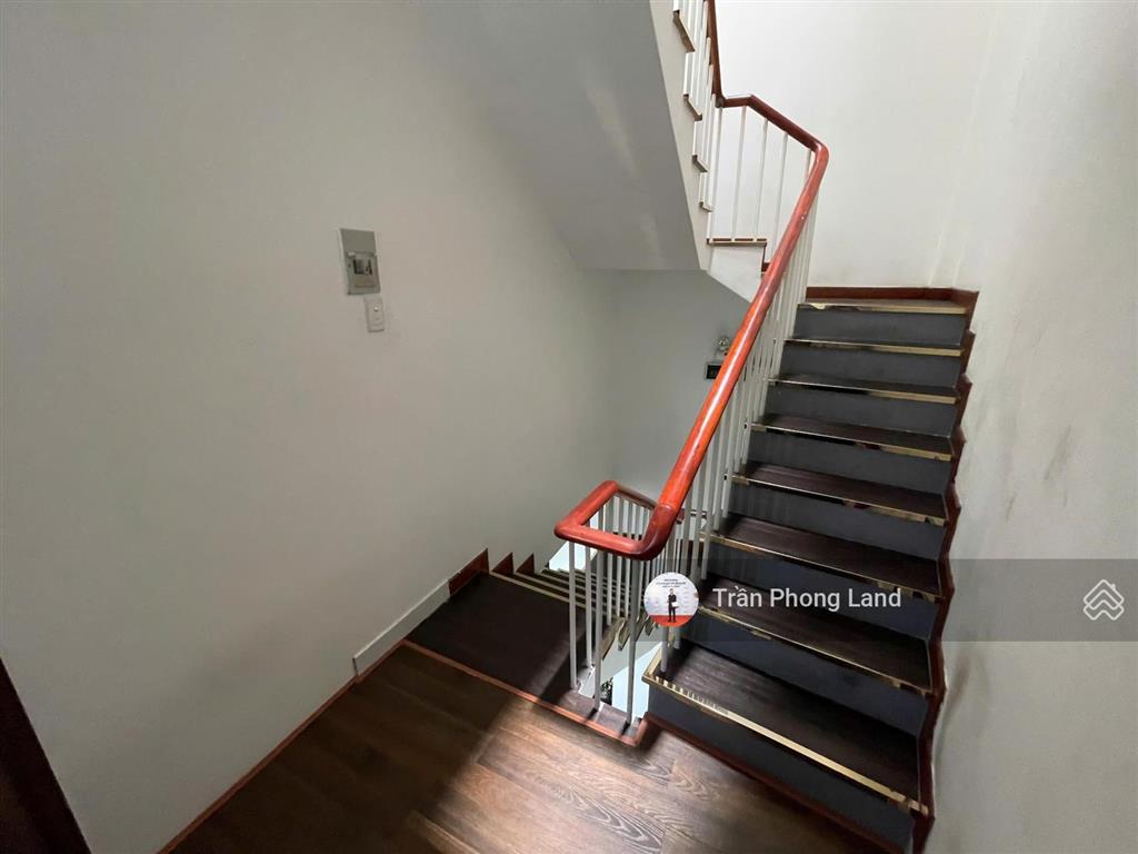 Chính chủ gửi cho thuê nhà mặt tiền 102bis nguyễn văn cừ, p. nguyễn cư trinh, q1, 15x4m, 0908 140 ***
