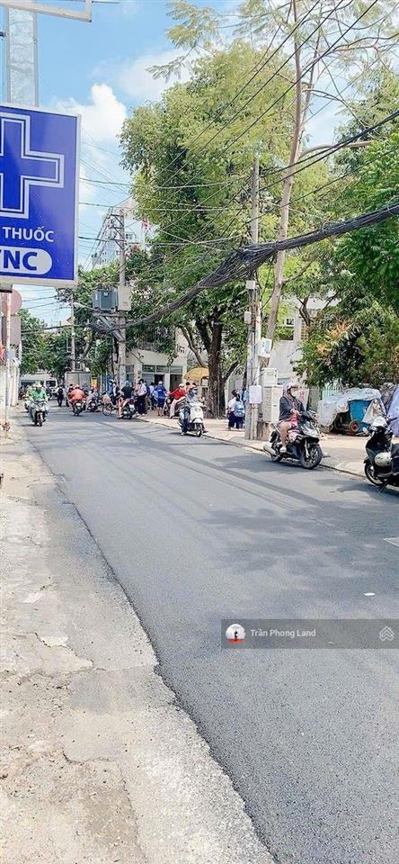 Chính chủ gửi cho thuê nhà góc 2 mặt tiền 14a bis đặng văn ngữ, q. phú nhuận, 6,5x20m, 0908 140 ***