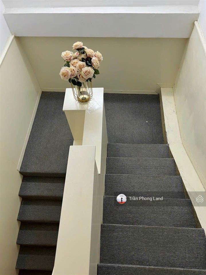 Chính chủ gửi cho thuê nhà góc 2 mặt tiền 14a bis đặng văn ngữ, q. phú nhuận, 6,5x20m, 0908 140 ***