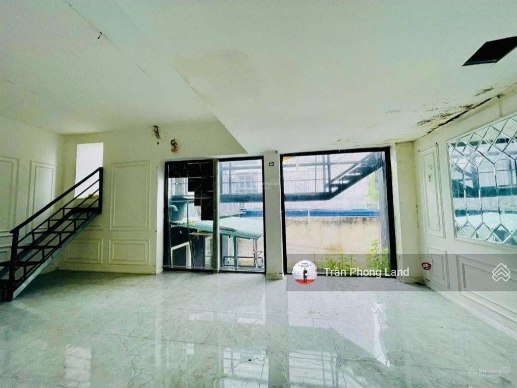 Chính chủ gửi cho thuê nhà mặt tiền 17 nguyễn thị diệu, quận 3, 7(10)x33m, trệt + lầu, 0908 140 ***