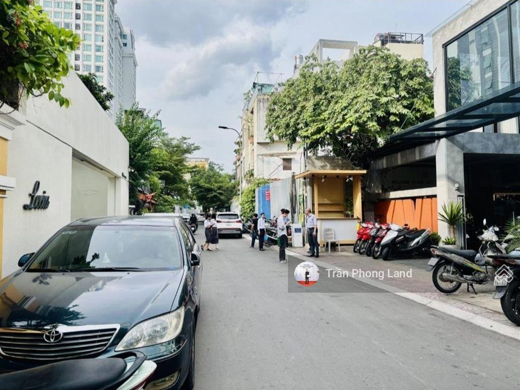Chính chủ gửi cho thuê nhà mặt tiền 17 nguyễn thị diệu, quận 3, 7(10)x33m, trệt + lầu, 0908 140 ***