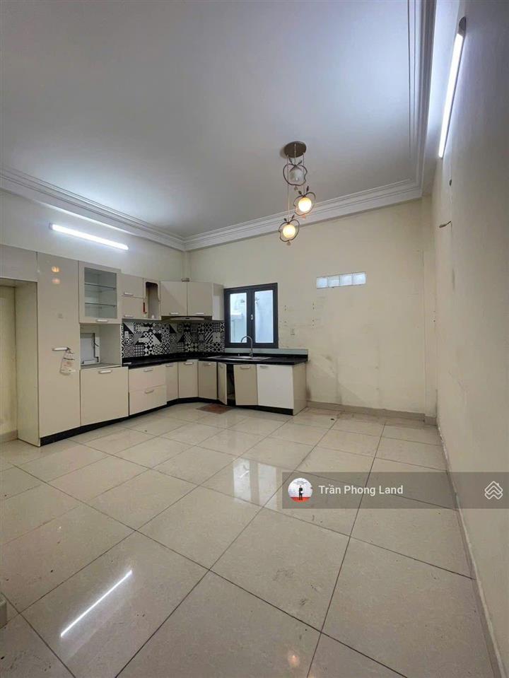 Chính chủ gửi cho thuê nhà hẻm xe hơi 285/30 cách mạng tháng tám, p12, q10, 4,8x18m, 0908 140 ***