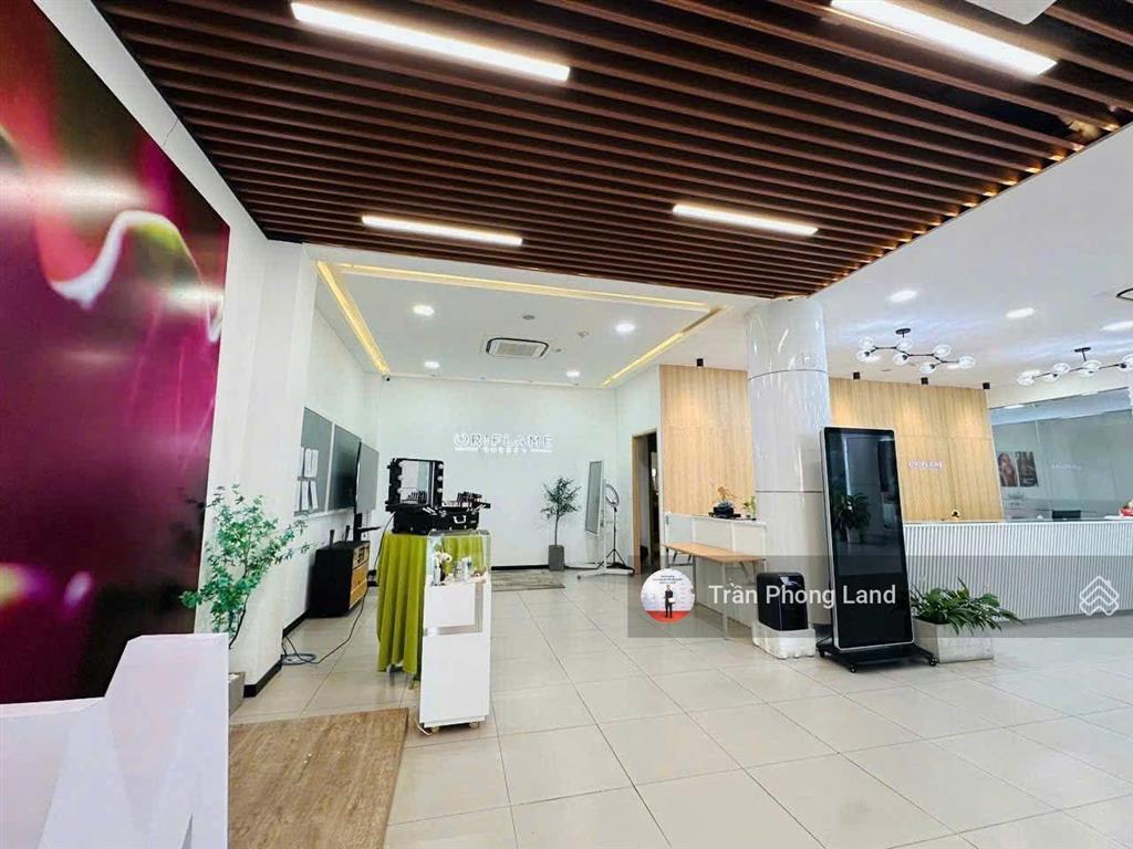 Chính chủ gửi cho thuê nhà mặt tiền 100102 nguyễn văn trỗi, p8, q. phú nhuận, 18x20m, 0908 140 ***