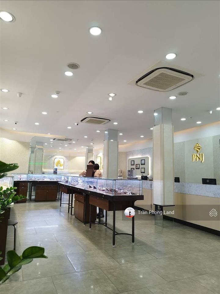 Chính chủ gửi cho thuê nhà mặt tiền 281 lê văn việt, p. hiệp phú, q9, 7.45(11.42)x26m, 0908 140 ***