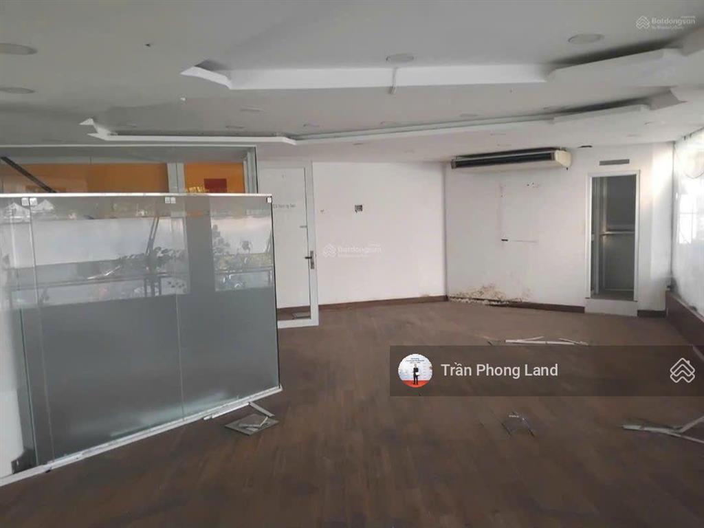 Chính chủ gửi cho thuê nhà góc 2 mặt tiền 176a trần kế xương, p7, q. phú nhuận, 204m2, 0908 140 ***