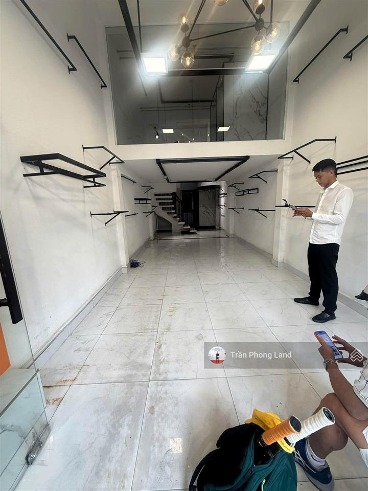 Chính chủ gửi cho thuê nhà mặt tiền 271 nguyễn trãi, p2, q5, 3.5x13.5m, trệt lửng 3 lầu, 0908 140 ***