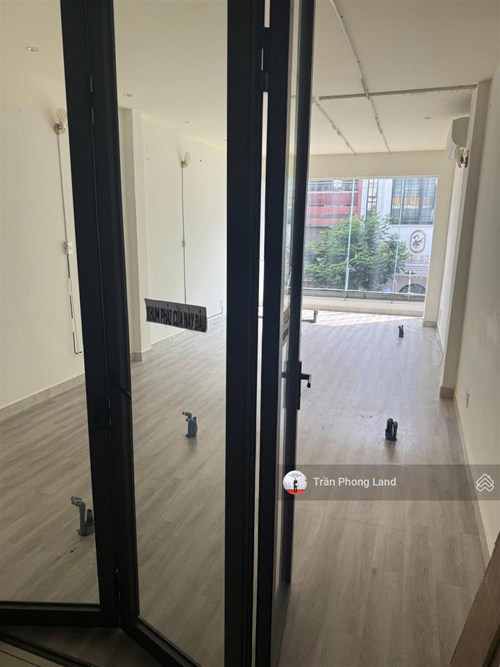 Chính chủ gửi cho thuê nhà mặt tiền số 9 nguyễn thiện thuật, p2, q3, 4x14m, trệt 2 lầu, 0908 140 ***