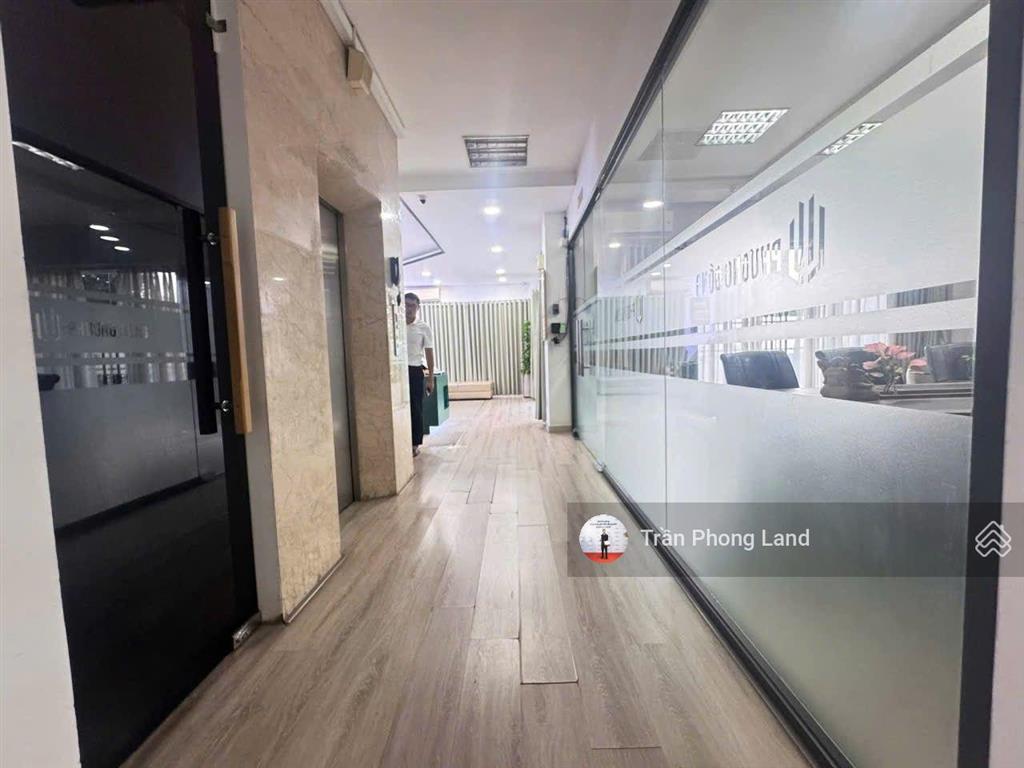 Chính chủ gửi cho thuê nhà góc 2 mặt tiền 152 cao đức lân, p. an phú, q2, 12x20m, 0908 140 ***