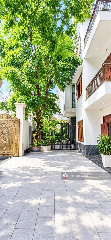 Chính chủ gửi cho thuê nhà mặt tiền 24 sông nhuệ, p2, q. tân bình, 18x19m, trệt 2 lầu, 0908 140 ***