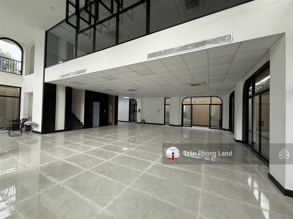 Chính chủ gửi cho thuê nhà mặt tiền số 8 lê hiến mai, p. thạnh mỹ lợi, q2, 16.2x20m, 0908 140 ***