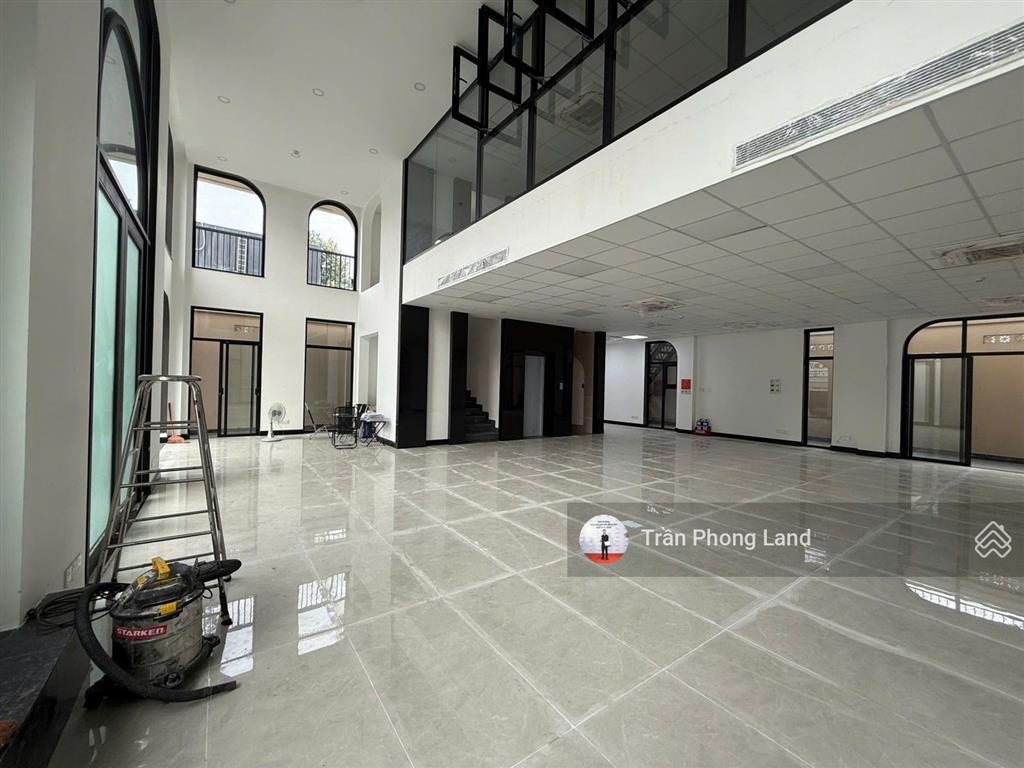 Chính chủ gửi cho thuê nhà mặt tiền số 8 lê hiến mai, p. thạnh mỹ lợi, q2, 16.2x20m, 0908 140 ***