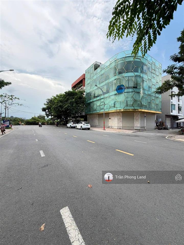 Chính chủ gửi cho thuê nhà góc 2 mặt tiền 311a1a3 phạm văn ngôn, p. bình khánh, q2, 0908 140 ***