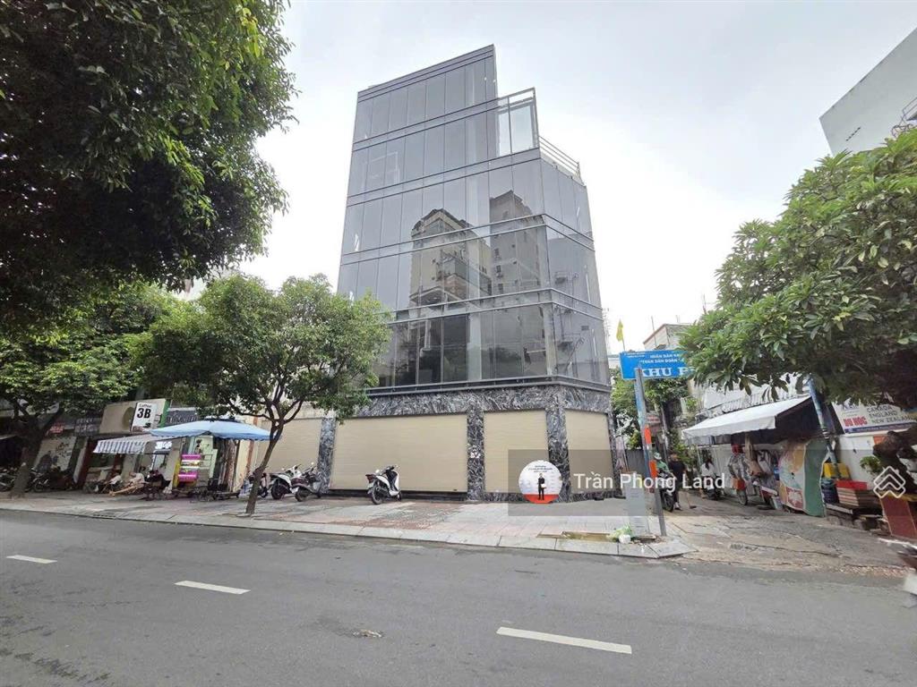 Chính chủ gửi cho thuê nhà góc 2 mặt tiền 121121/1 lê thị riêng, p. bến thành, q1, 0908 140 ***