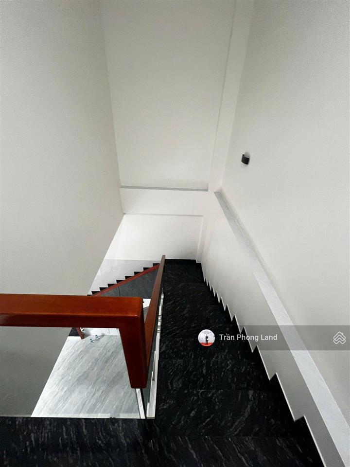 Chính chủ cho thuê nhà mặt tiền 100102 đường số 37, p. tân quy, q7, 6x6m, trệt + lầu, 0908 140 ***
