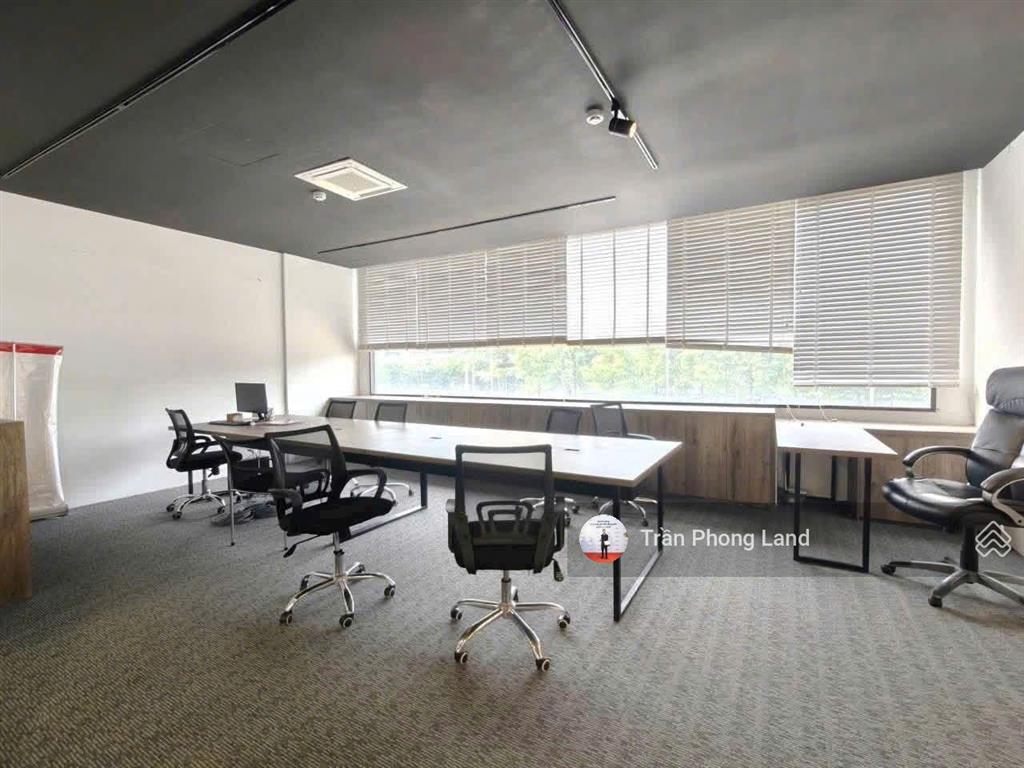 Chính chủ gửi cho thuê nhà mặt tiền 19 song hành, p. an phú, q2, 7.5x20m, trệt 3 lầu, 0908 140 ***